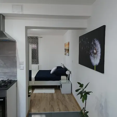 Jupiter-brand New Apartment, Near The Sea * Peroj