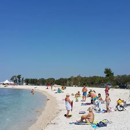 Appartamento Jupiter-brand New Apartment, Near The Sea Peroj